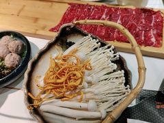 -牛人日志·鲜牛肉骨汤火锅(万科里瑧店)