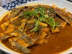 红烧鱼头-禾悟农·农家私房菜
