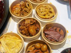 -卤校长老火锅(杨家坪直营店)