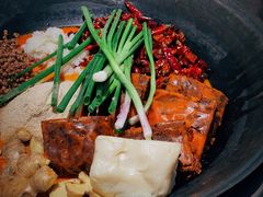 -四小区火锅·巷子里的重庆火锅(花照壁店)