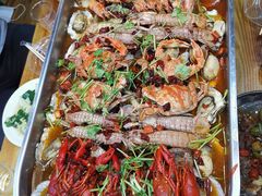 -老东镇啤酒屋海鲜加工·蒸汽海鲜·海鲜烧烤(台东店)
