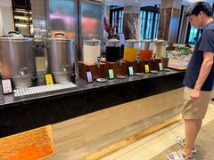 -亚龙湾希尔顿自助餐厅·海鲜·烧烤·沙滩BBQ·现场乐队