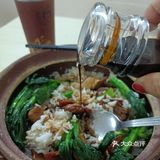 论顺德老字号煲仔饭，我选西门口的“何氏煲仔饭”，美女都爱[呲牙]