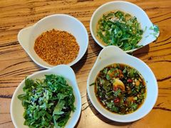 -青古韩式炭火烤肉店