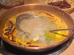 -洱火云南酸菜牛肉火锅(石景山当代商城店)