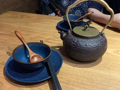 餐具摆设-麦麦山云南菜(复地活力城店)