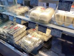-白玉兰食品甜凤店(合生汇店)