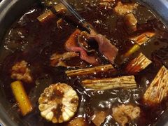 -太和殿鸳鸯麻辣火锅