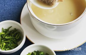 Fish Lips and Lamb Soup