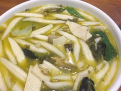 -周素珍湖州大馄饨(直戒坛寺巷店)