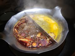 红颜花胶鸡锅底-湊湊火锅·茶憩(恒隆广场店)