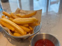 -必胜客(尹山湖歌林公园店)
