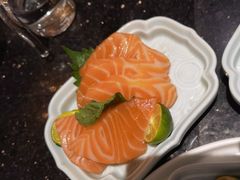 -半岛翡丽海鲜自助餐厅(观风亭店)