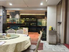 -鹏城人家海鲜酒家·23年老字号(较场尾店)