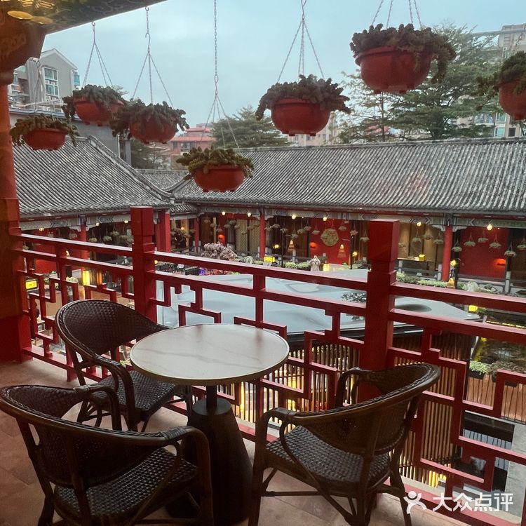 深圳花小钱装大杯的聚会餐厅又+1+1+1 🥂