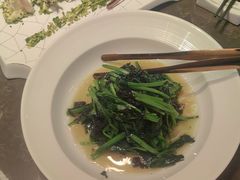 -海派悦庭·海胆烧麦·新融合菜(凯德广场店)