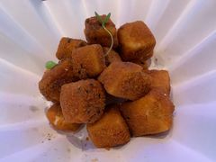 黑松露脆皮豆腐粒-桂满陇·杭州饭店(清河万象店)