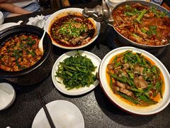 -万重锦·人文川菜馆(骡马市店)