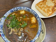 -叶新小吃店(来凤小区总店)