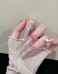 -桃色美甲沙龙