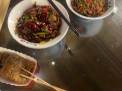 -富正毅三下锅·湘西韵味(天门山索道店)