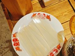 -旧街市鲜货老火锅(大光路店)