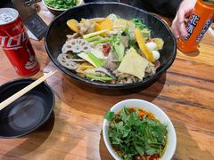 -万记麻辣烫国展总店