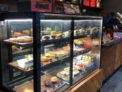 面包甜点陈列柜-星巴克(成都龙湖三千集店)