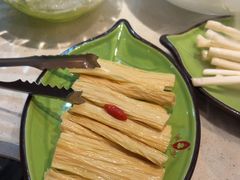 -一叶一世界·素食餐厅(锦华万达店)
