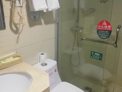 -格林豪泰贝壳酒店通河路店-停车场