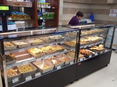 面包甜点陈列柜-洪长兴(云南南路店)