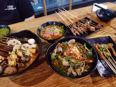 花甲-怂嘴冷锅串串&乐山烧烤(中赢康康谷店)