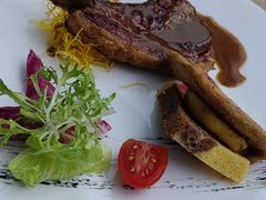 -亮马河饭店翠雅咖啡厅