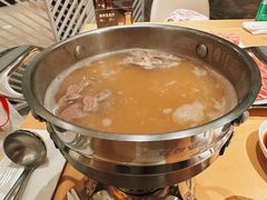 肉骨茶锅底-鼎鼎香·港式火锅(北京SKP店)