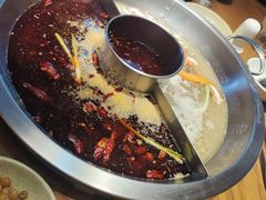 -佬土鹅肠火锅(中建大观店)