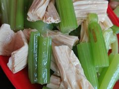 芹菜腐竹-卤煮老北京酱肉馆