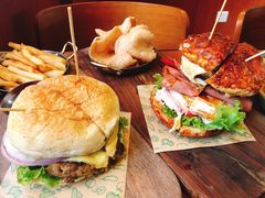 超厚芝士牛肉汉堡-魏斯理汉堡(西安沣东吾悦店)