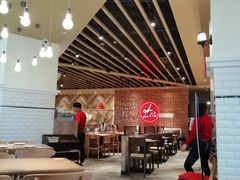 大堂-必胜客(柳州万象城店)