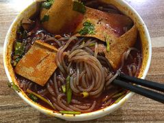 -老字号杨坡红油米线腊汁肉夹馍(东四道巷店)