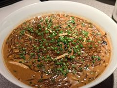 沙蒜烧豆面-新荣记(BFC外滩金融中心店)