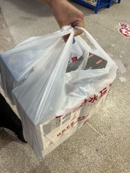 -逝水玩具折扣店