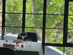 -弦月窗LUNETTE BY AMANDA(复兴路店)