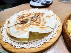 牛肉芝士薄饼-艾蜜西餐厅(梅园店)