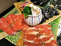 -山川小町·极番烧肉(新地假日广场店)