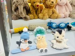 -微缤礼物(青岛海信广场店)