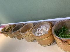 -丽丽三鲜螺蛳粉(田林路店)
