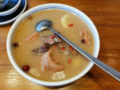 蹄花藕汤排骨藕汤-聚益堂万州烤鱼•江湖菜•小龙虾