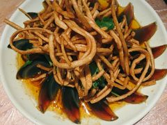 馓子拌皮蛋-巴厘龙虾·榜首油焖大虾(旗舰店·万松园)