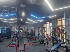 -豪思成DK健身私教连锁(凯乐国际店)