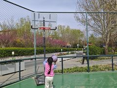 -迪卡侬(西三旗店)